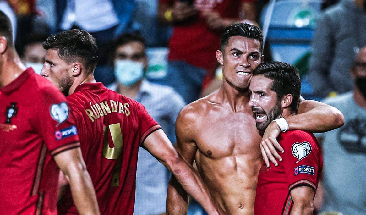 德甲2025年度积分榜：拜仁仅1负34轮轰107球，积87分比第2多21分（2025德甲积分榜：拜仁34轮仅1败狂轰107球，87分甩开第二名21分）