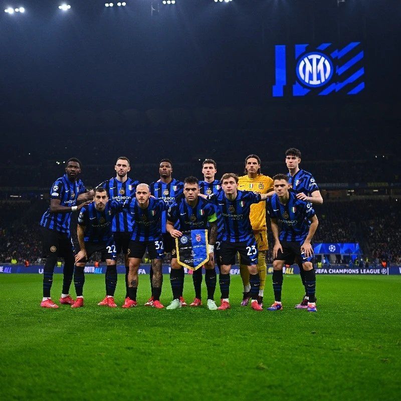 NBA常规赛战报：湖人客场险胜太阳,